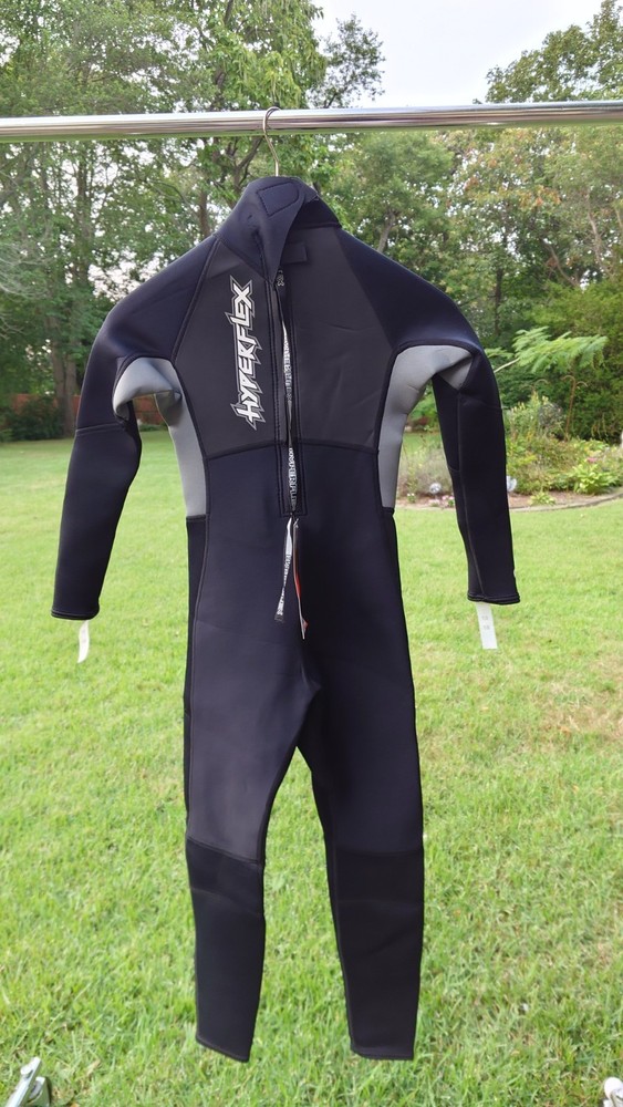 NEW HYPERFLEX JUNIOR ACCESS 3/2 BACK ZIP- SIZE 10 - JUNIOR FULL WETSUIT