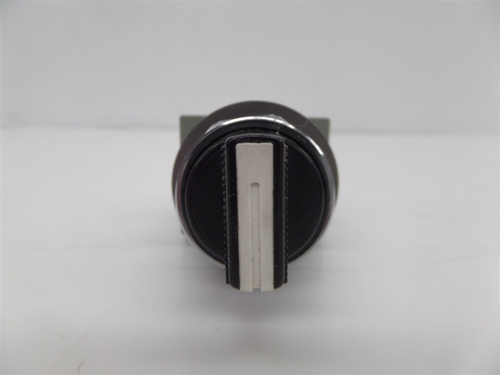 IDEC ASW210 2 Position Selector Switch