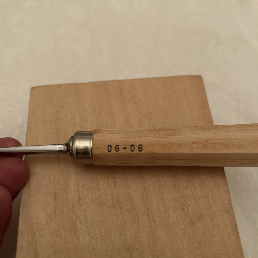 Hirsch # 6 / 6mm Intermediate Size Carving Gouge Sharp Excellent Condition
