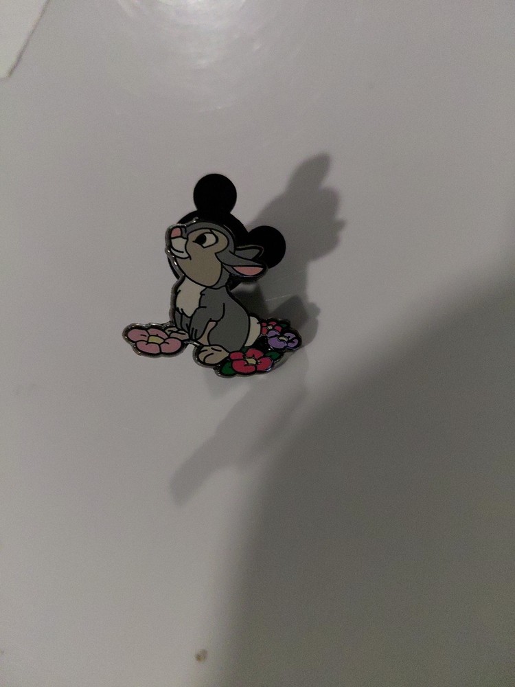 Vintage 2004 Thumper Disney Souvenir Pin