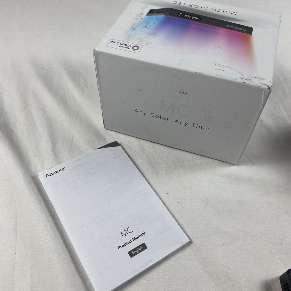 AS IS Aputure MC Multicolor LED Light Portable Wireless Control Bluetooth RGBW