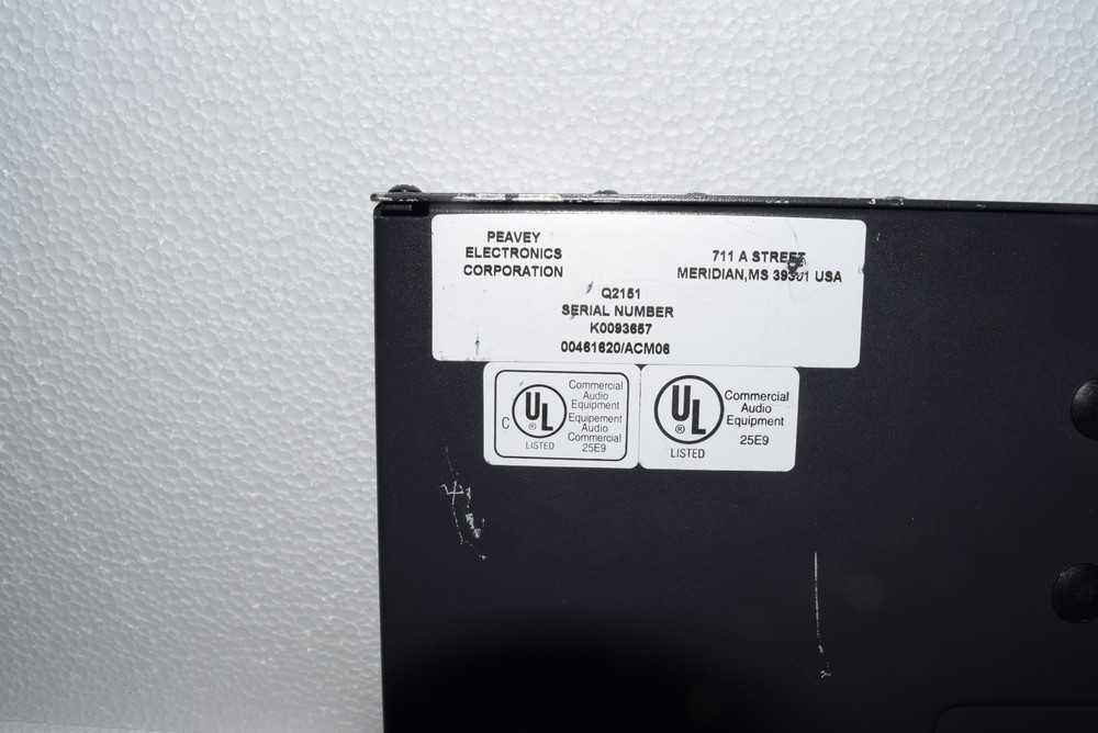 Peavey Q2151 2x15 Band Graphic Equalizer - Working