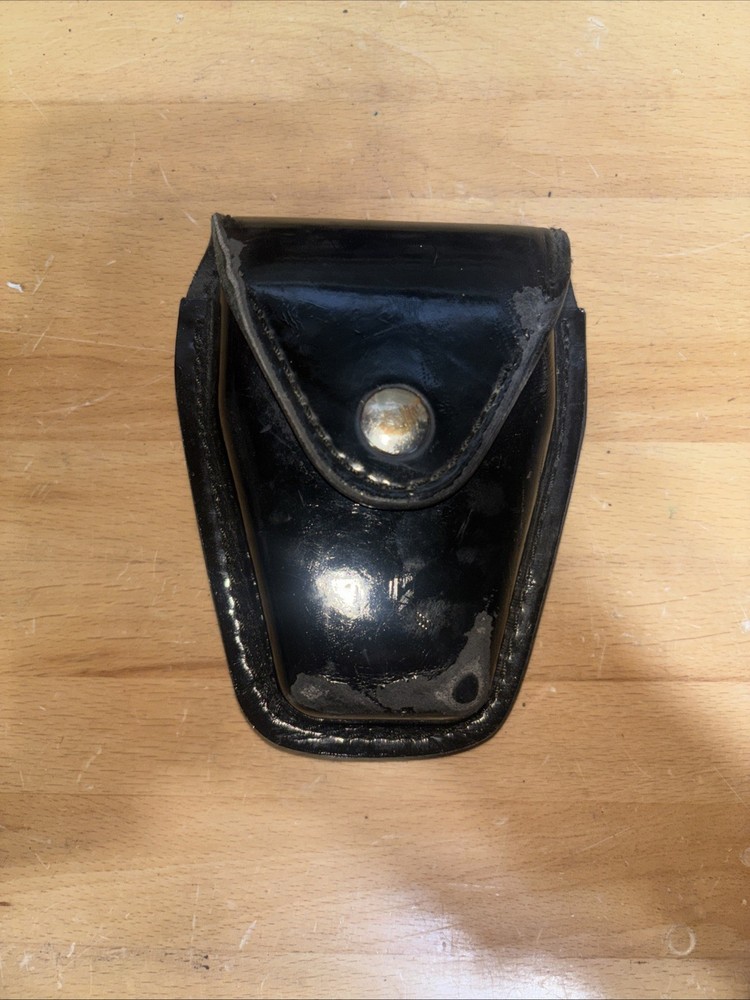 safariland Patent Leather Handcuff Case