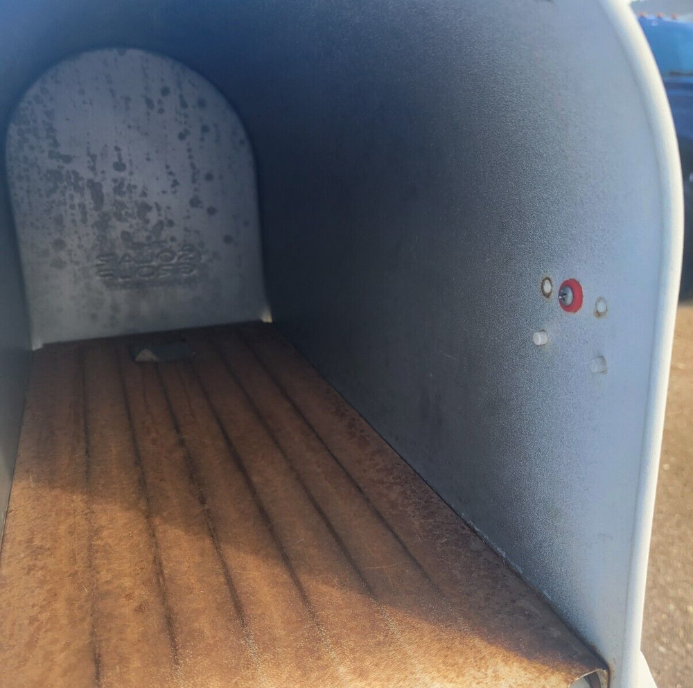 Mailbox Flag Replacement - For a seemingly uncommon heavy duty metal mailbox