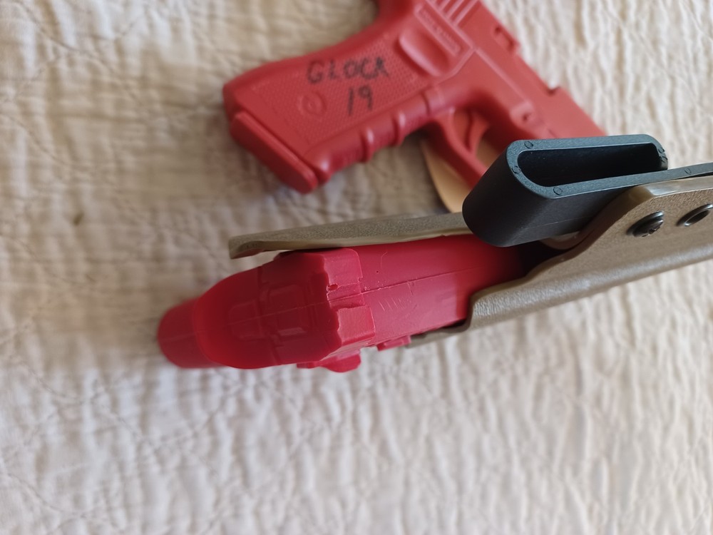 USGI Unmarked Flat Duty Belt Holster VG