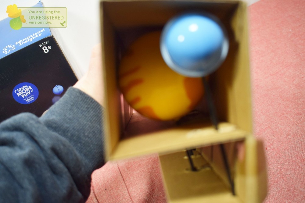 Educational Insights Motorized Solar System