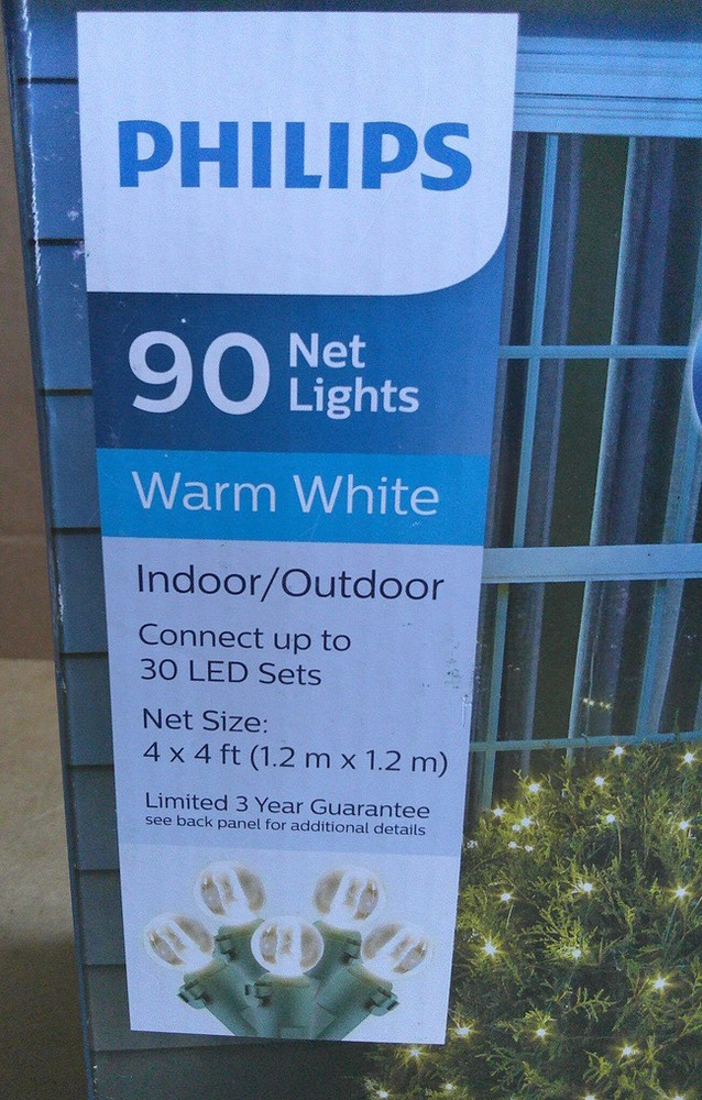 PHILIPS 90 Sphere LED Net Lights Green Wire Warm White