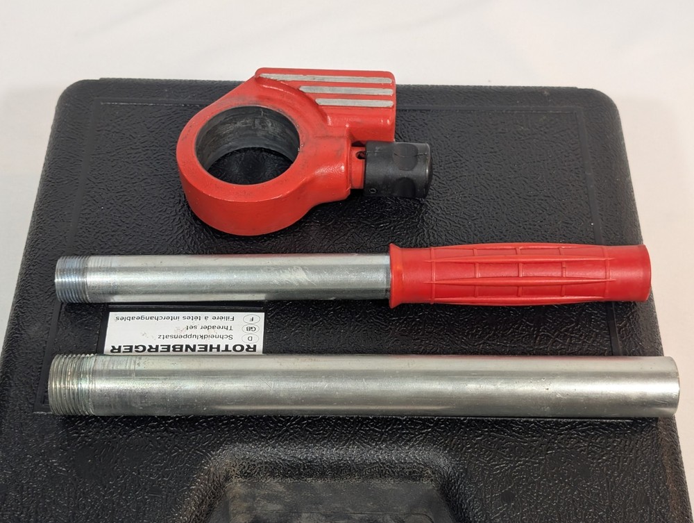 Rothenberger Pipe Threader with 1/2" & 3/4" Dies - Used (9209501)