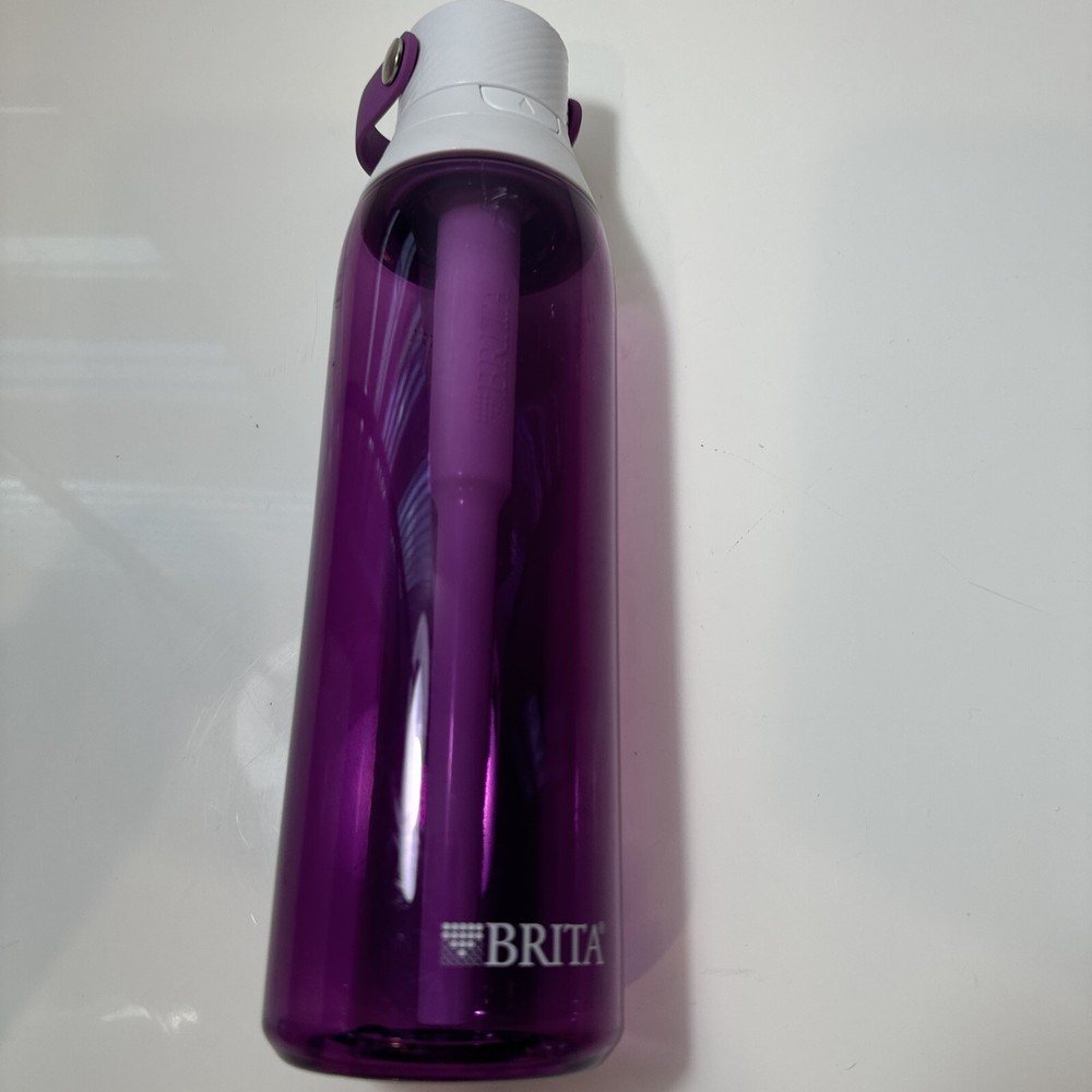 BRITA FILTERING WATER BOTTLE Purple