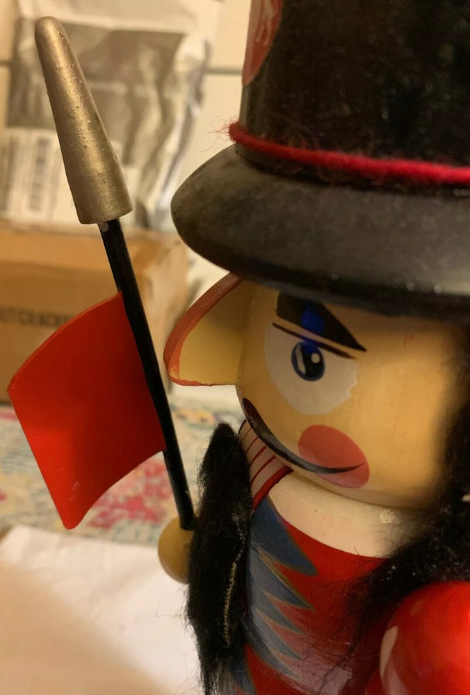 *NEW IN BOX* 14.5" British Royal Guard Nutcracker