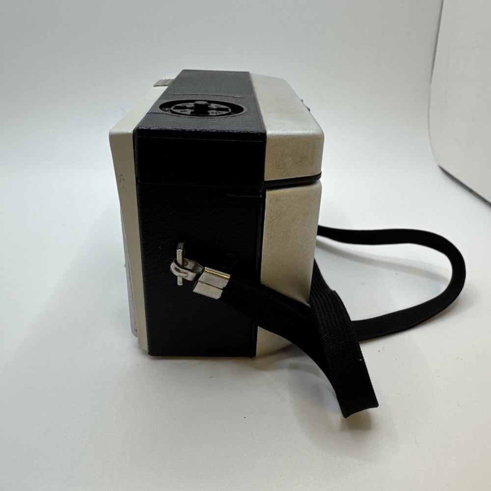 Vintage Kodak Instamatic 104 Camera with Strap Untested