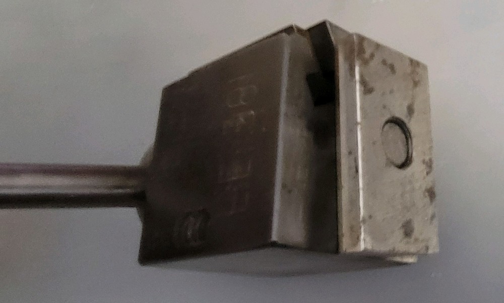 TOOL POST PISTON STYLE METAL LATHE, ALORIS? QUICK Change 2 TOOL HOLDERS LE301