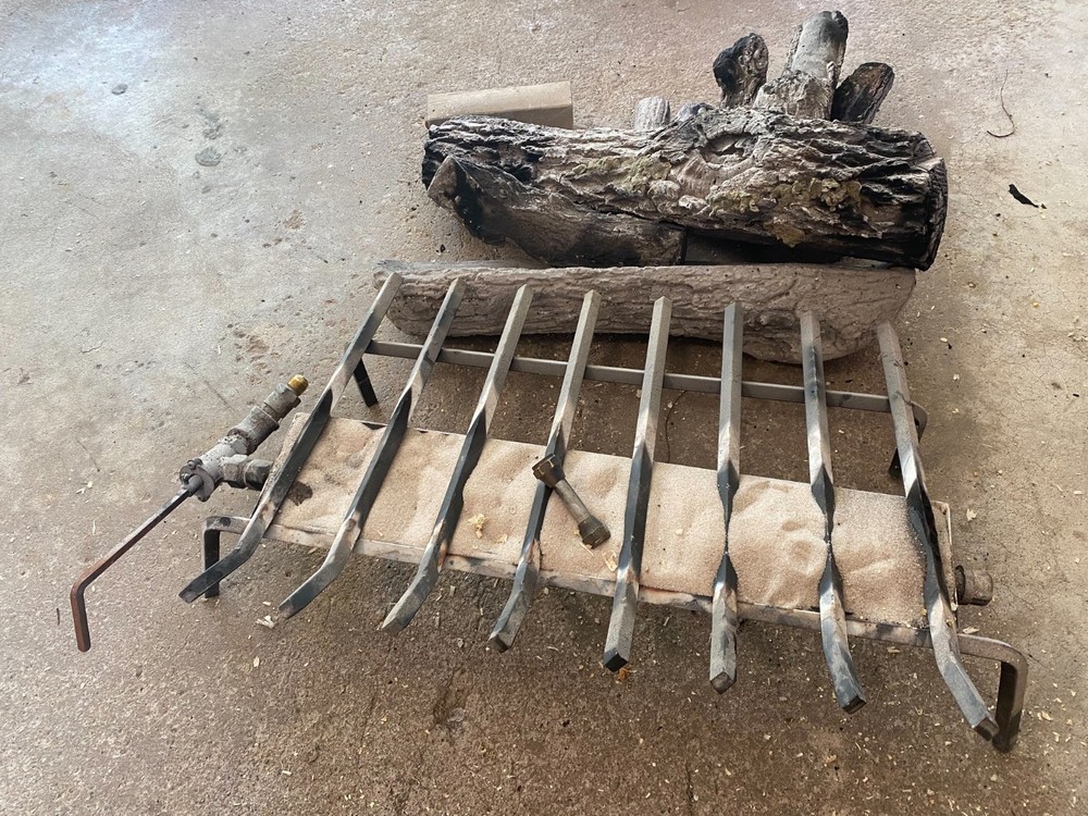 Modern Flame Ceramic Fireplace Logs Set - Pre-owned/Used.