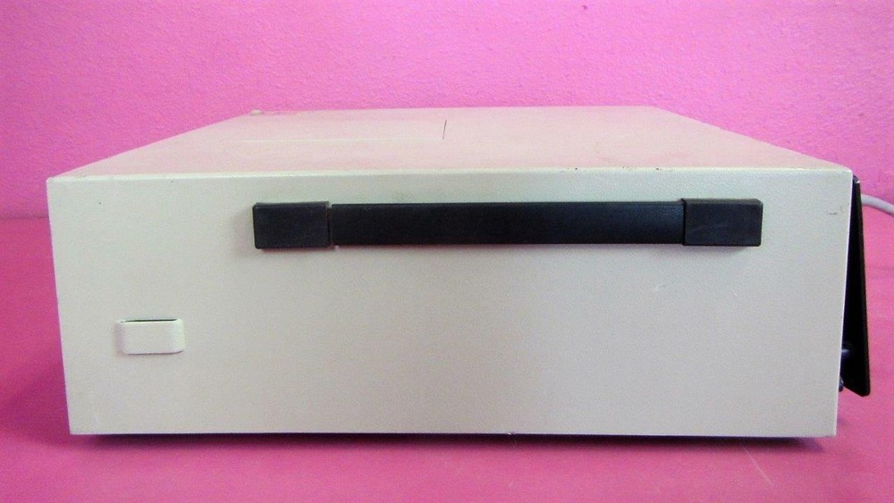 ACMI 1020 Light Supply Endoscopy Endoscopic Surgical Light Source 300 Watt