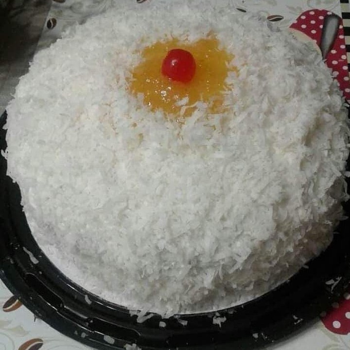 Pineapple 🍍 Coconut 🥥 3 Layer Cake