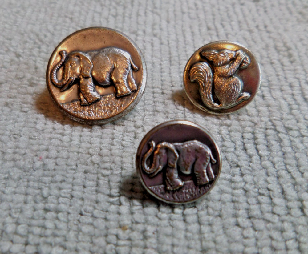 3 Vintage Realistic Metal Buttons ELEPHANT & SQUIRREL