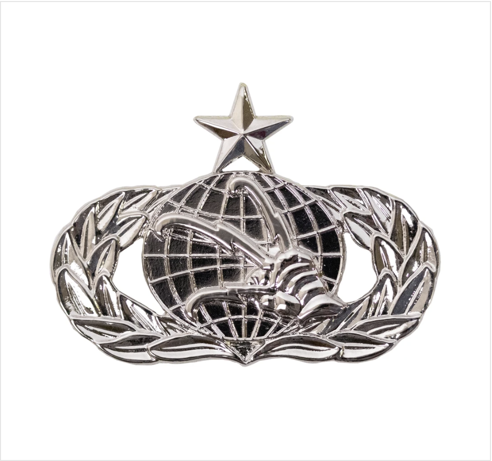 GENUINE U.S. AIR FORCE BADGE: COMMUNICATIONS: SENIOR - MIDSIZE
