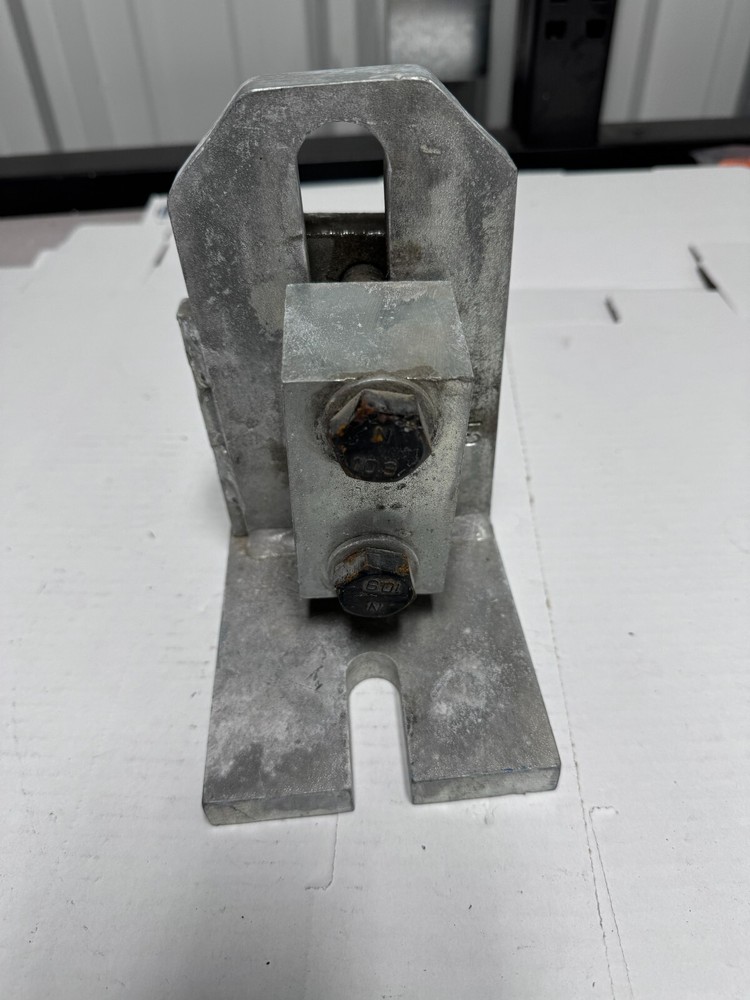 Car-O-Liner C2 Clamp Plate - Used