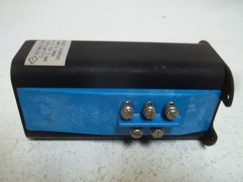 FOXBORO E93-B 0-150'F TEMPERATURE TRANSMITTER UNMP