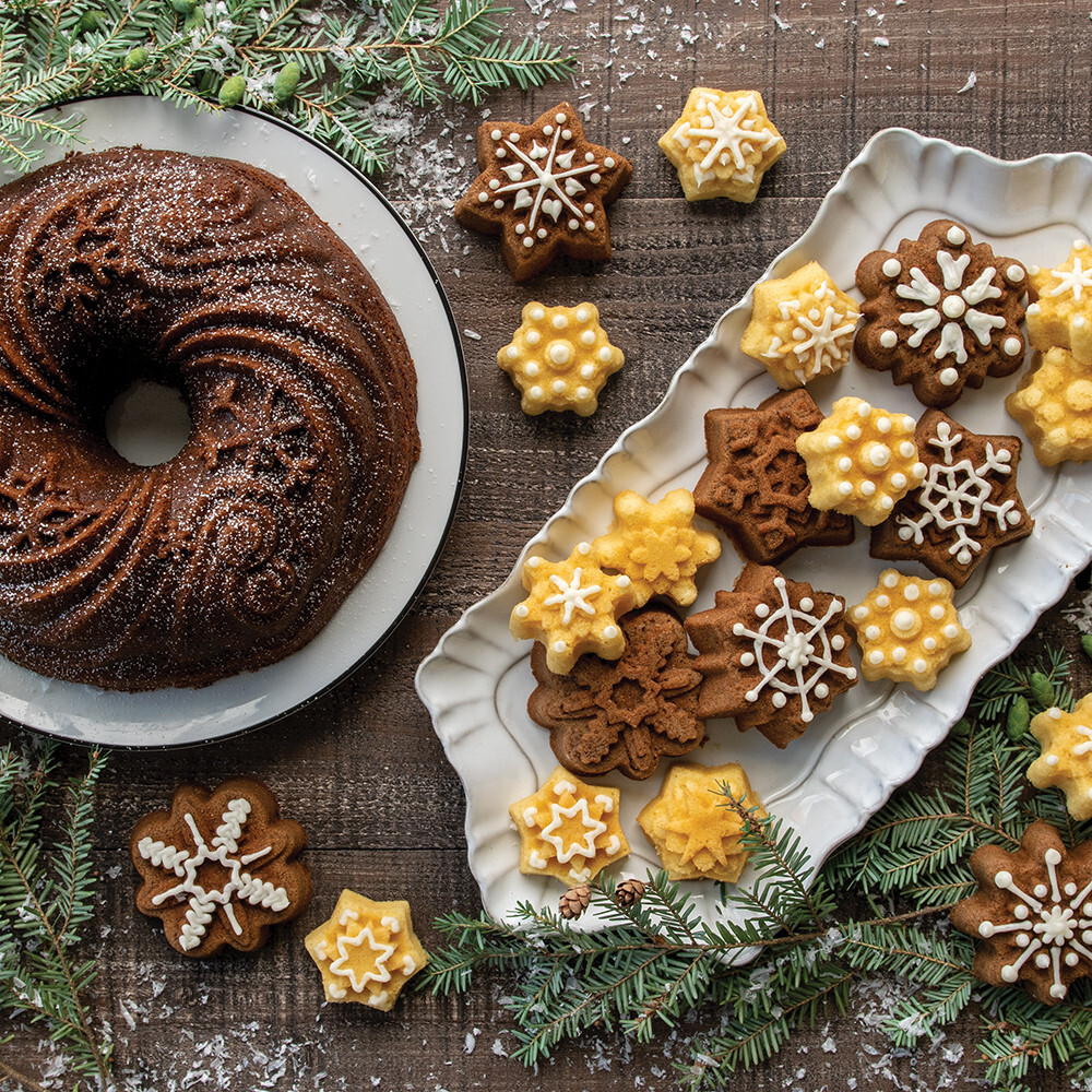 Nordic Ware Let It Snow Bundt® Pan