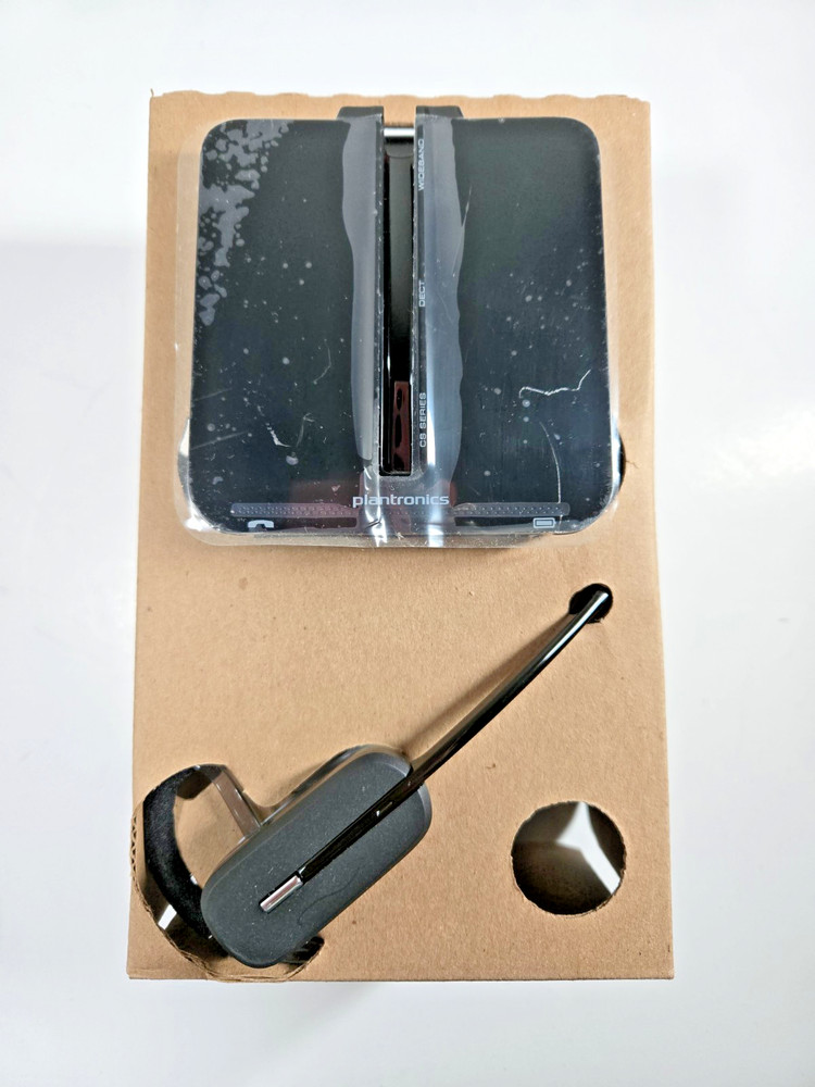 Complete PLANTRONICS CS540 84693-01 Wireless Headset System