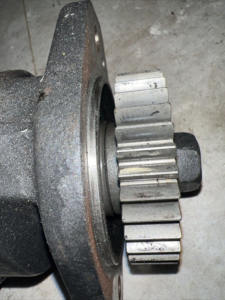 5301082 Cummins Air Compressor 1 Cyl (USED)