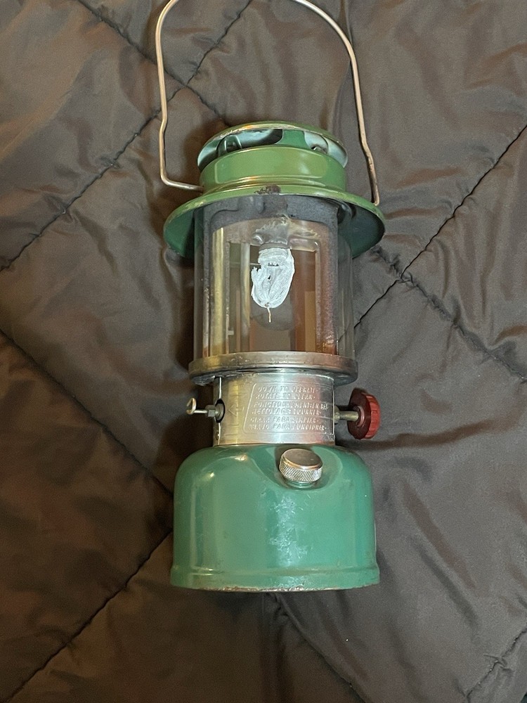 1973 COLMAN LANTERN MODEL 335 Made In Canada