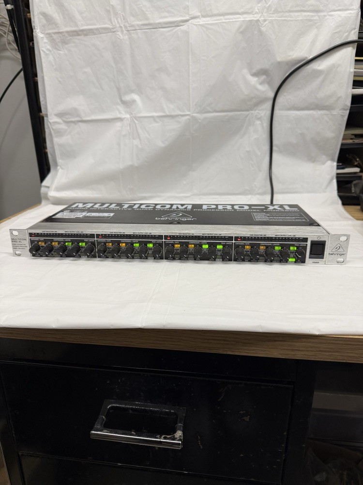 Behringer MULTICOM PRO-XL MDX4600 4-Channel Rackmount Dynamic Processor