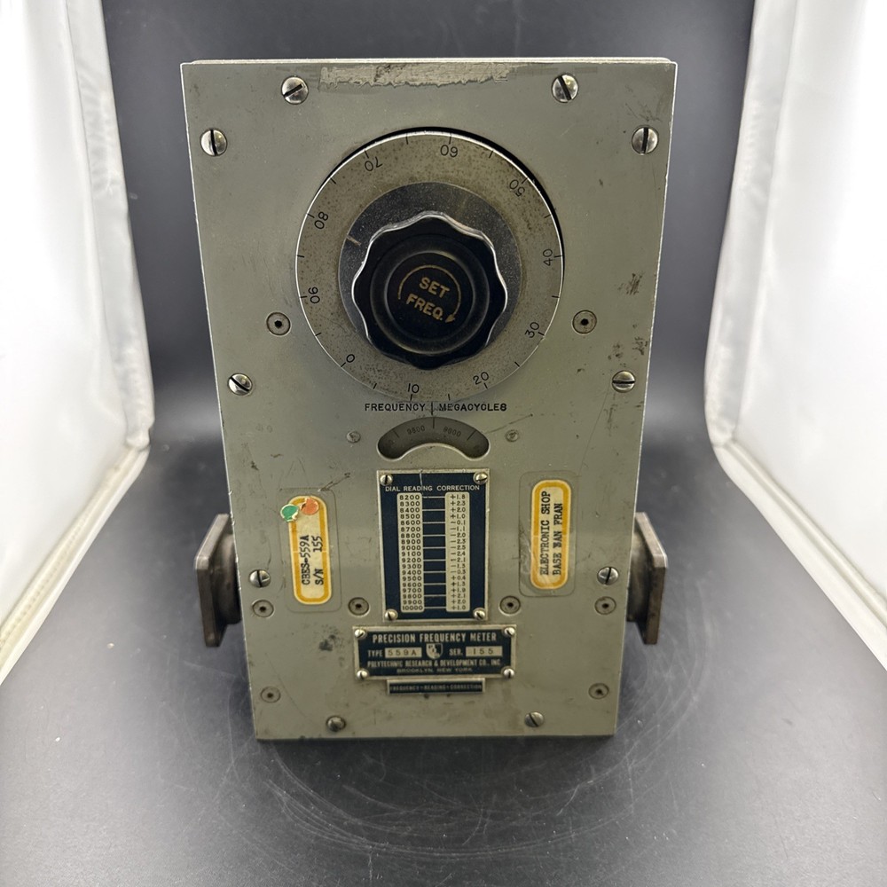 Polytechnic Radar Precision Frequency Meter Type 559A, sn 250.