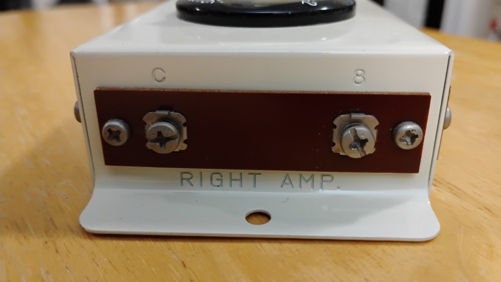 Speaker Selector Switch