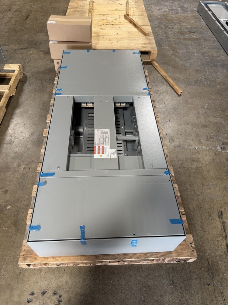 1-800 AMP 480V MAIN LUG MAIN DISTRUBITION PANELBOARD NEMA 1 SURFACE MOUNT 73"