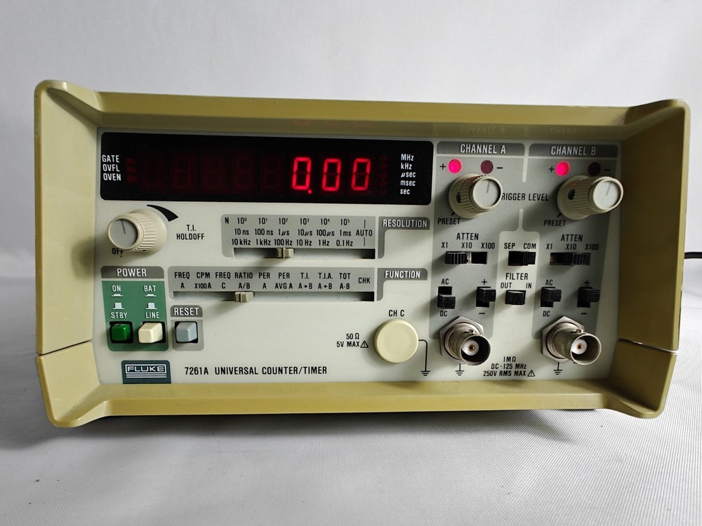 Fluke 7261A Universal Counter/Timer Working
