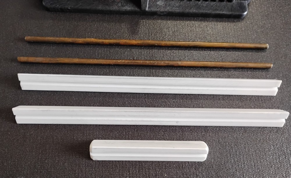 Spyderco Tri-Angle Sharpmaker Kit - Sharpening System Ceramic Stones Model 203F