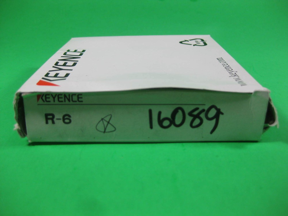Keyence Reflector for Switch -- R-6 -- New