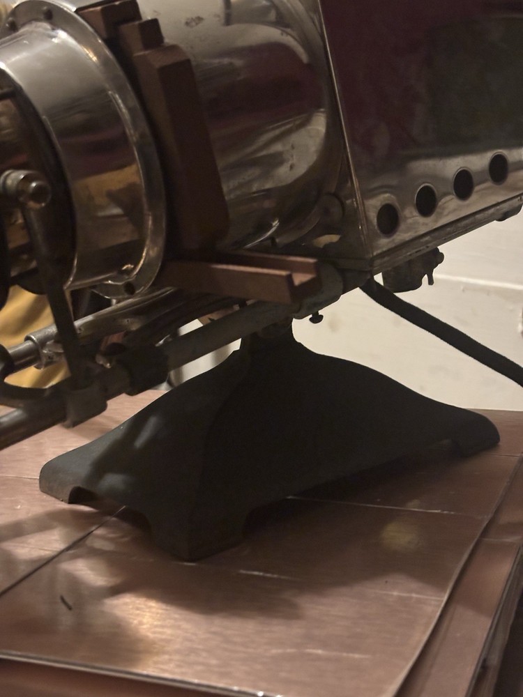 1910 Magic lantern