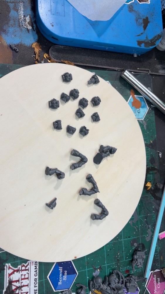 Games Workshop Warhammer 40K Space Marines Devastator squad legs and torso only