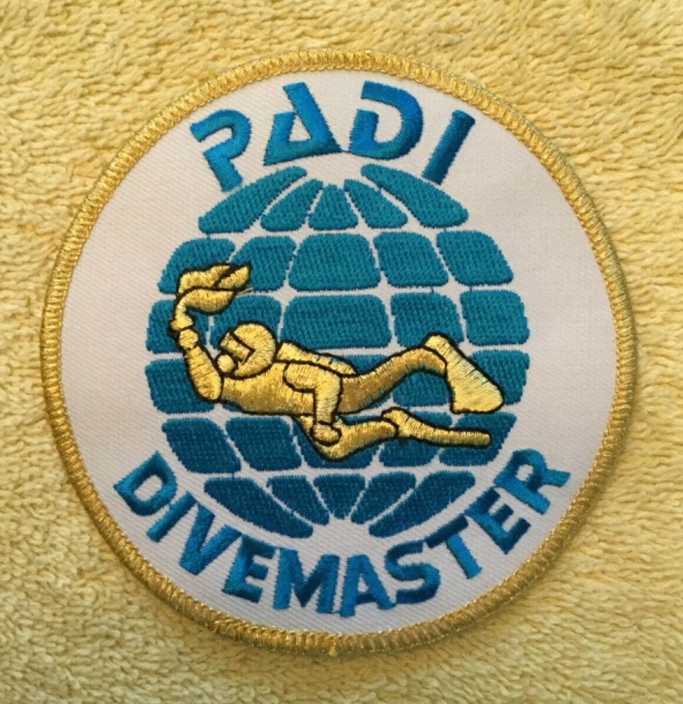 PADI DIVEMASTER SCUBA PATCH - 1 PATCH