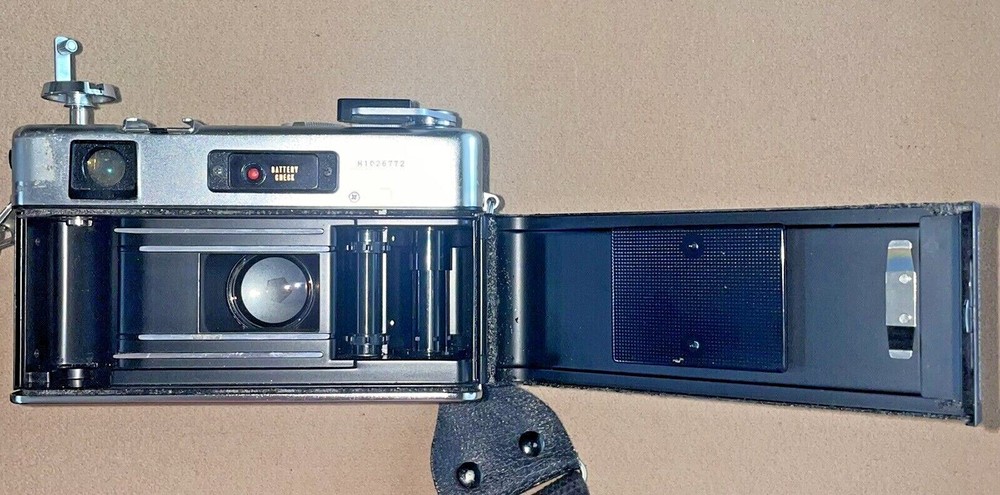 VINTAGE YASHICA ELECTRO 35 RANGEFINDER GSN CAMERA