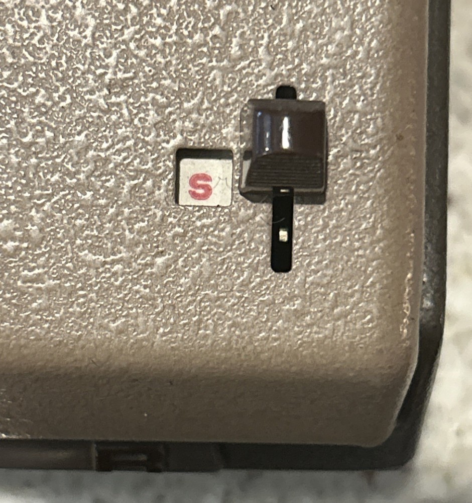 Victor Automatic Calculator Adding Machine Model 73 85 54, Powers On Read