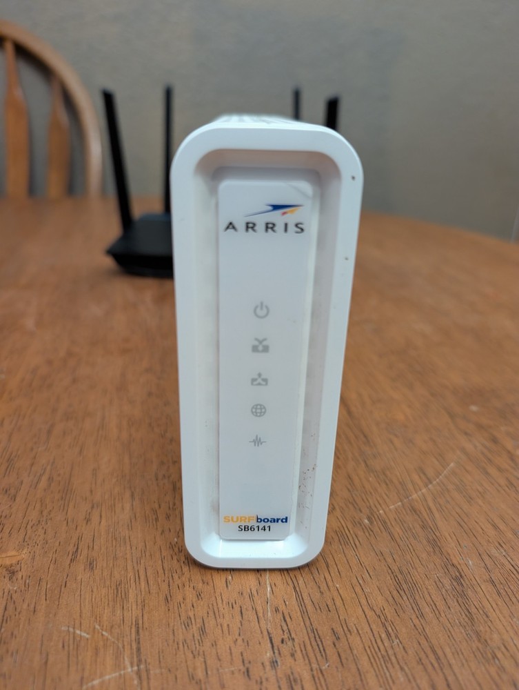 Asus Wireless Router And Arris Surfboard Modem Bundle