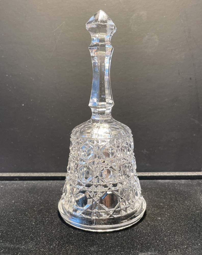 VINTAGE CRYSTAL BELL BUTTON PATTERN 5 1/4" TALL