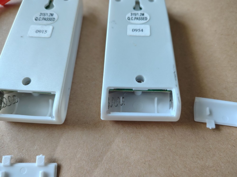 2 Ikan IB1000 Light Kit Remote Frequency On Back May Be Compatible With Others