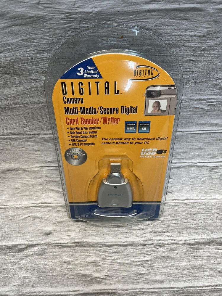 Digital Concepts Camera Multi Media/Secure Digital Card Reader & Writer