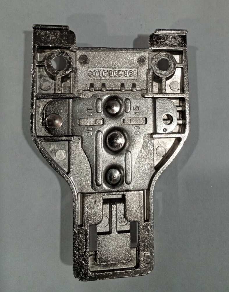 MEPLA/GRASS MOUNTING PLATE, 596.290.91.00, 2D2