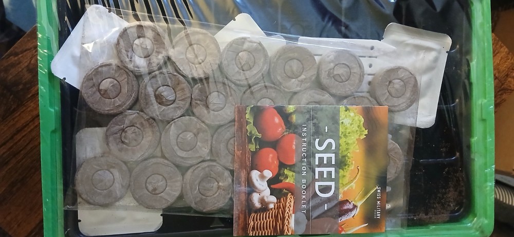 Swiss Military Garden Kit