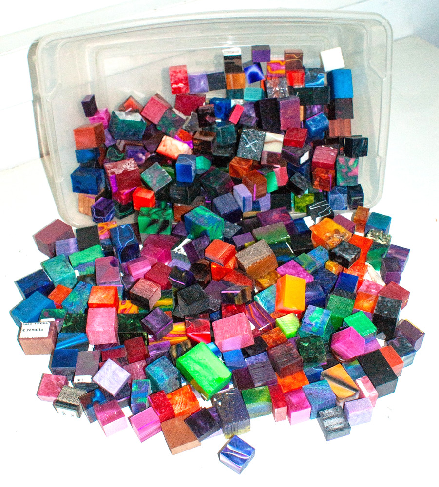 ACRYLIC CUT OFFS Approx 8 lbs.