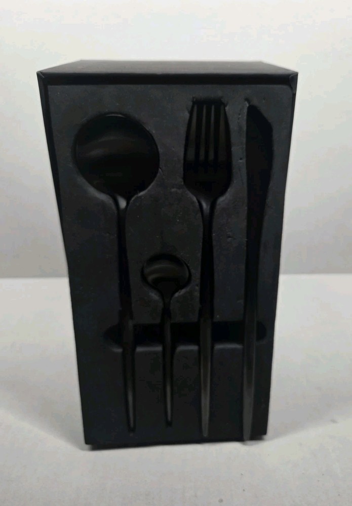 Odila + Porter - Harper Luxury Set Black Flatware Service For 6