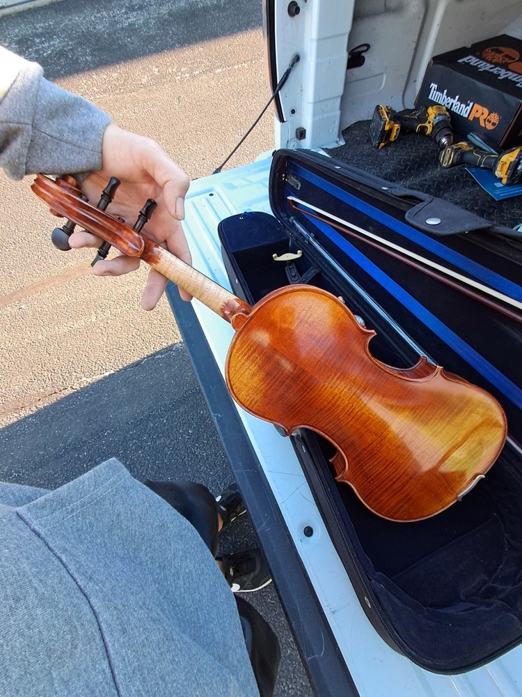 Amati Fine Instruments Violin Model AFV-017 4/4