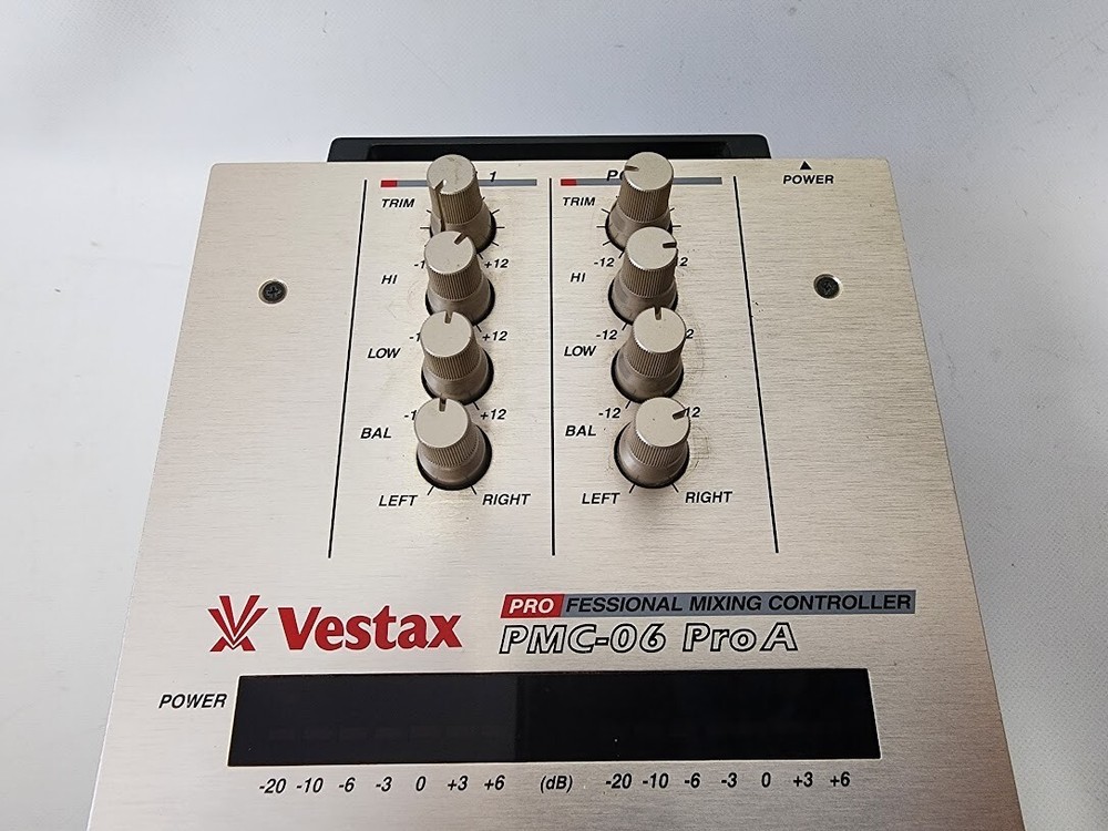 Vestax Pmc-06 Pro a DJ Mixing Controller Turntable Mixer