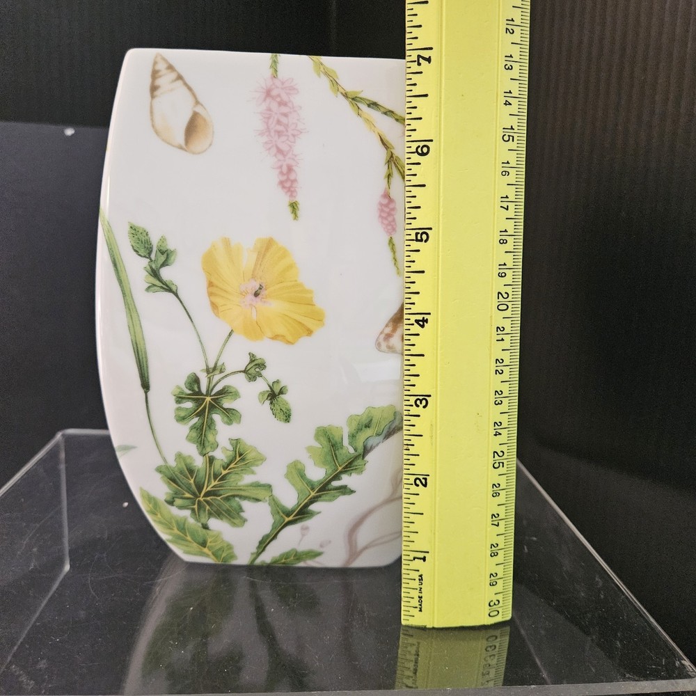 Spode Shoreline 7" inch Vase